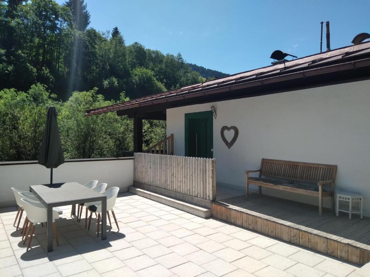 Apartment In Dienten With Mountain Views Dienten am Hochkönig Esterno foto